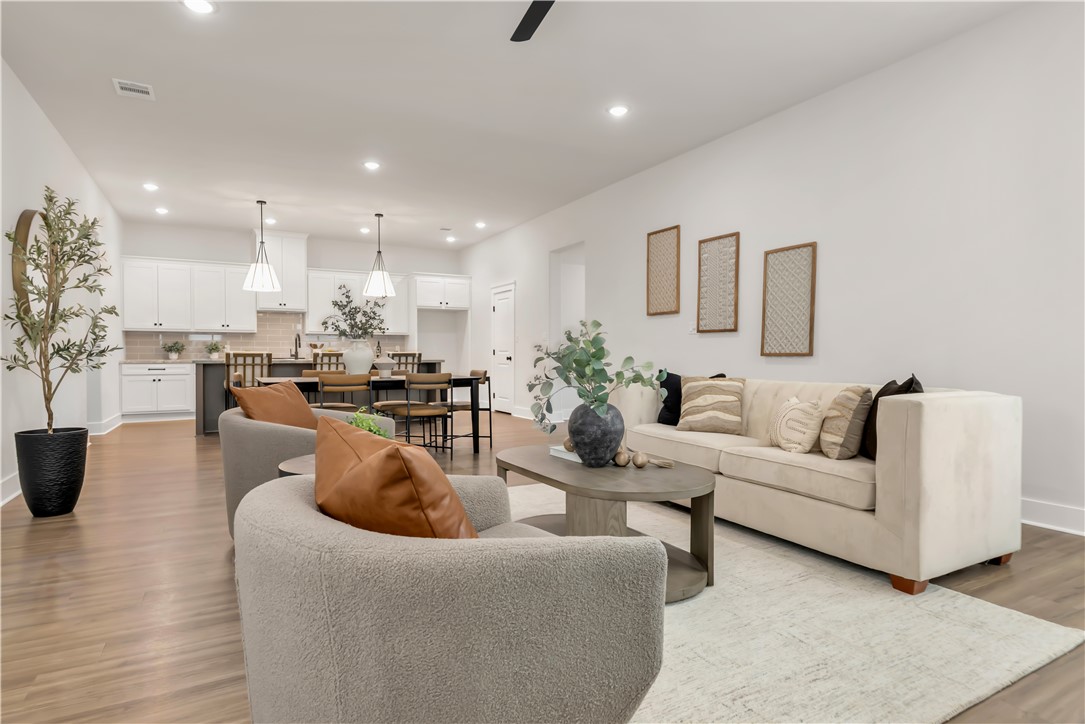 4002 Etonbury Avenue