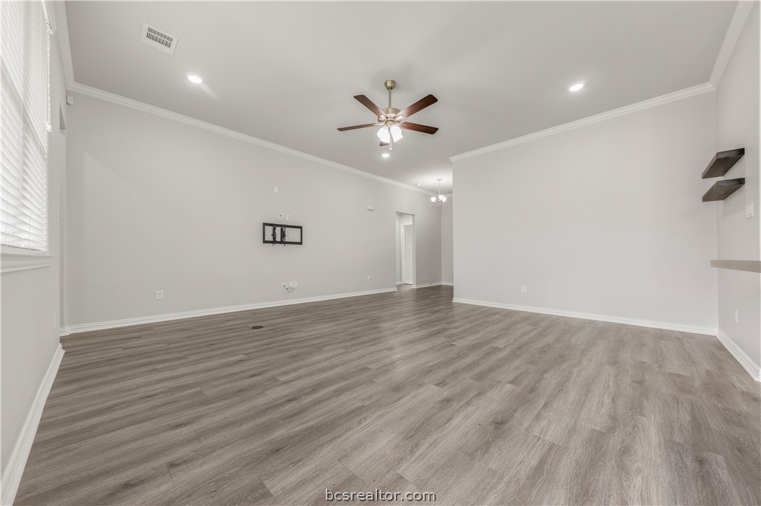 6219 Southern Cross Drive