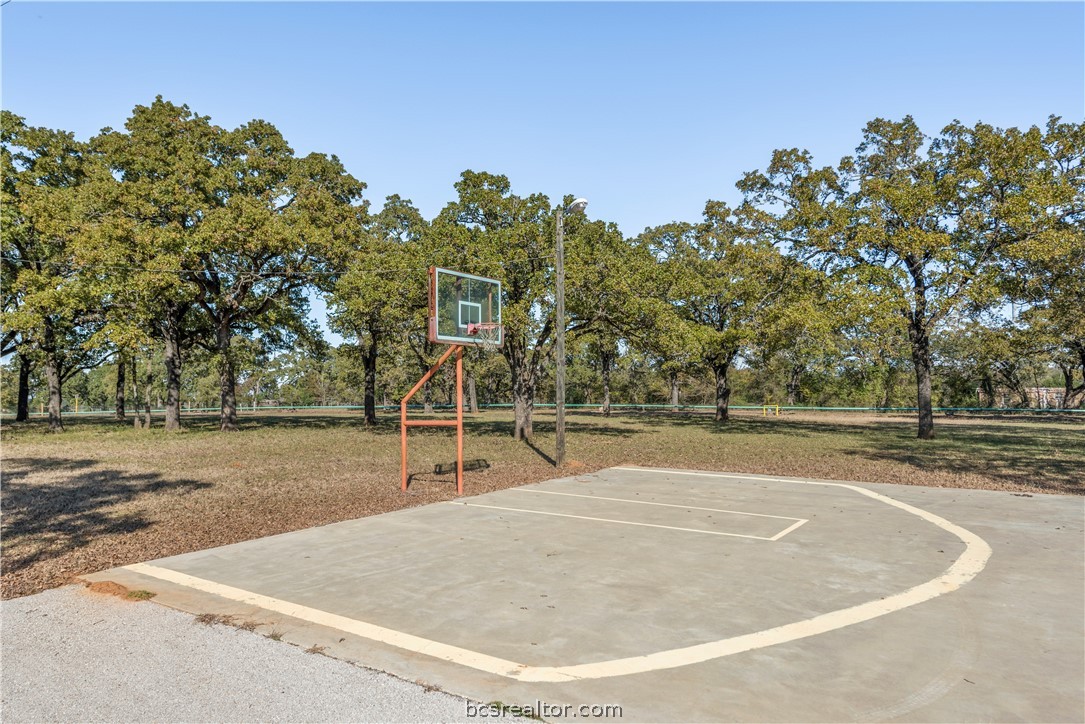 10654 W US Highway 79