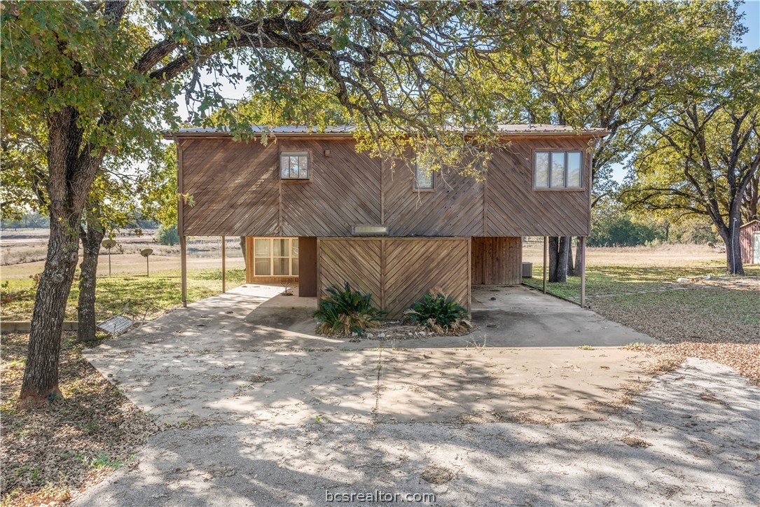 10654 W US Highway 79