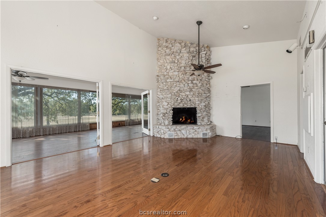 10654 W US Highway 79