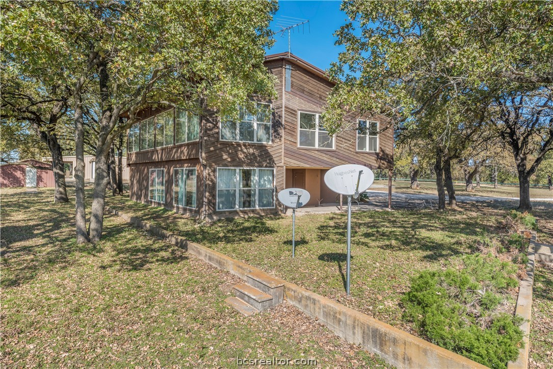 10654 W US Highway 79