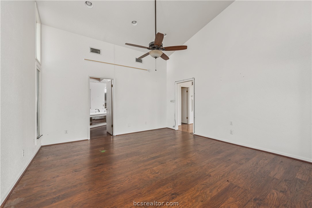 10654 W US Highway 79