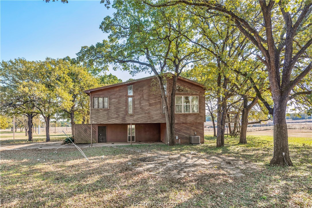 10654 W US Highway 79