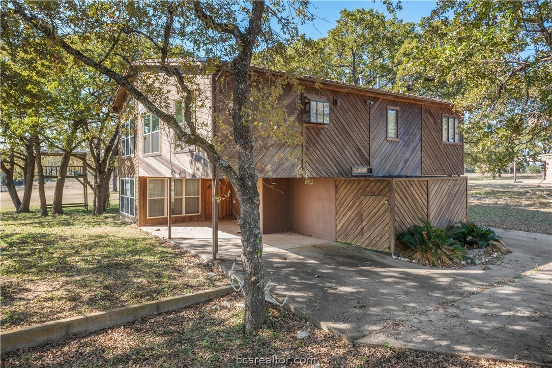 10654 W US Highway 79