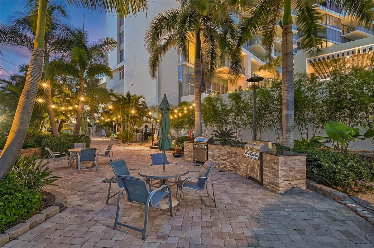 1111 N GULFSTREAM AVE #7C