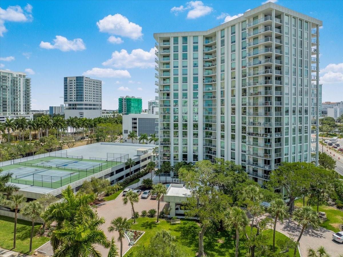 1111 N GULFSTREAM AVE #7C
