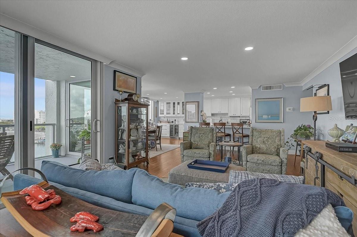 1111 N GULFSTREAM AVE #7C