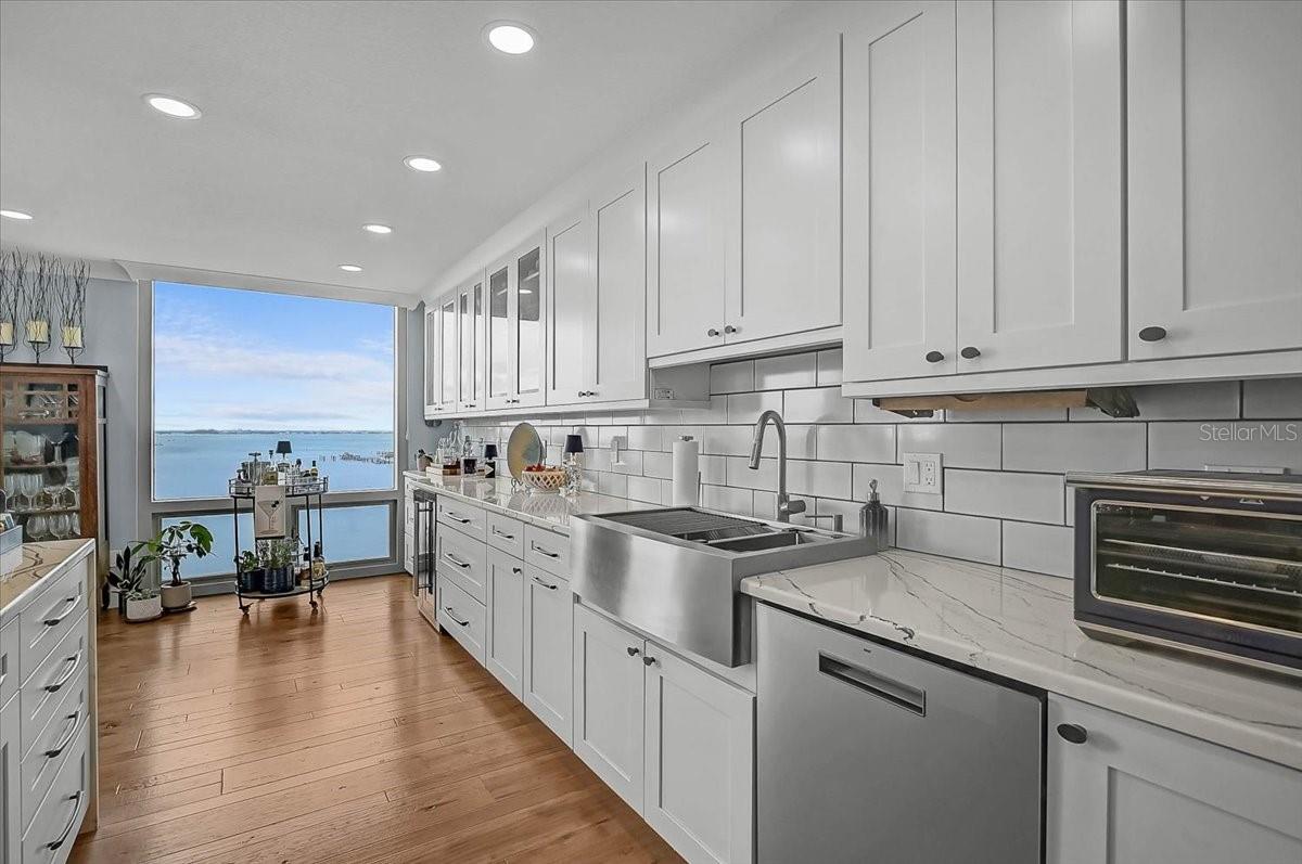 1111 N GULFSTREAM AVE #7C