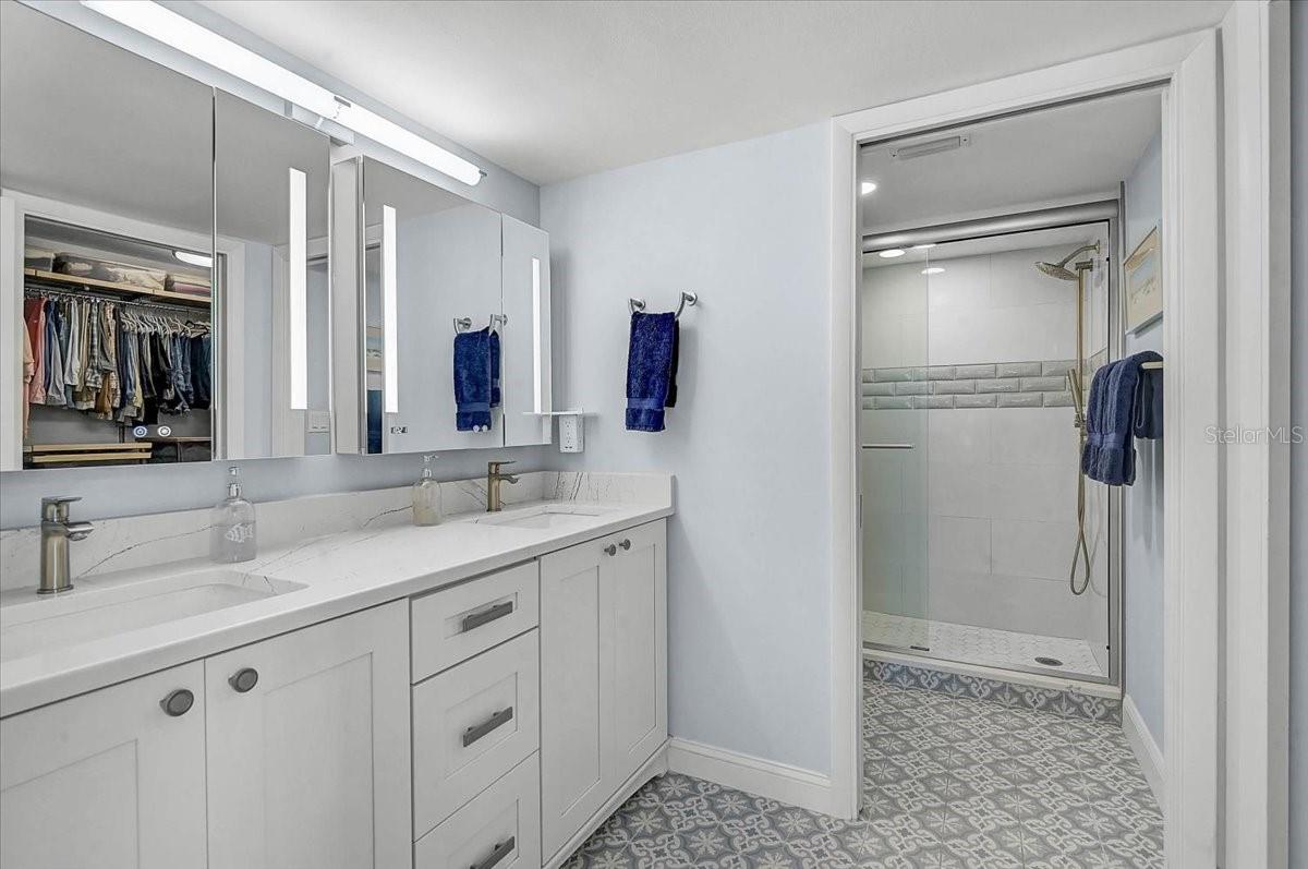 1111 N GULFSTREAM AVE #7C