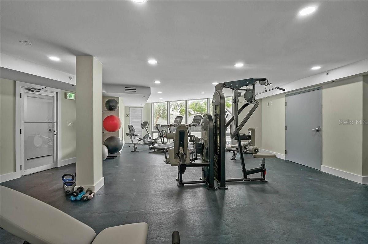 1111 N GULFSTREAM AVE #7C