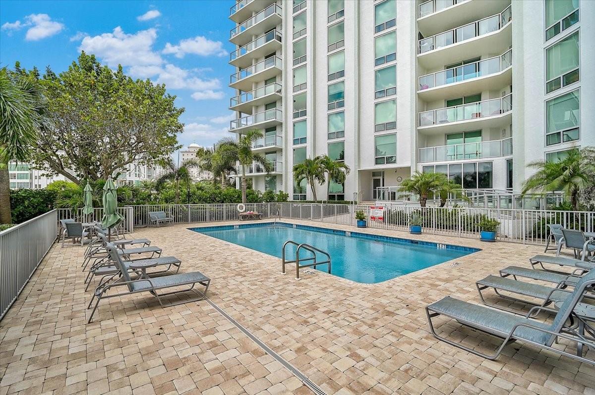 1111 N GULFSTREAM AVE #7C