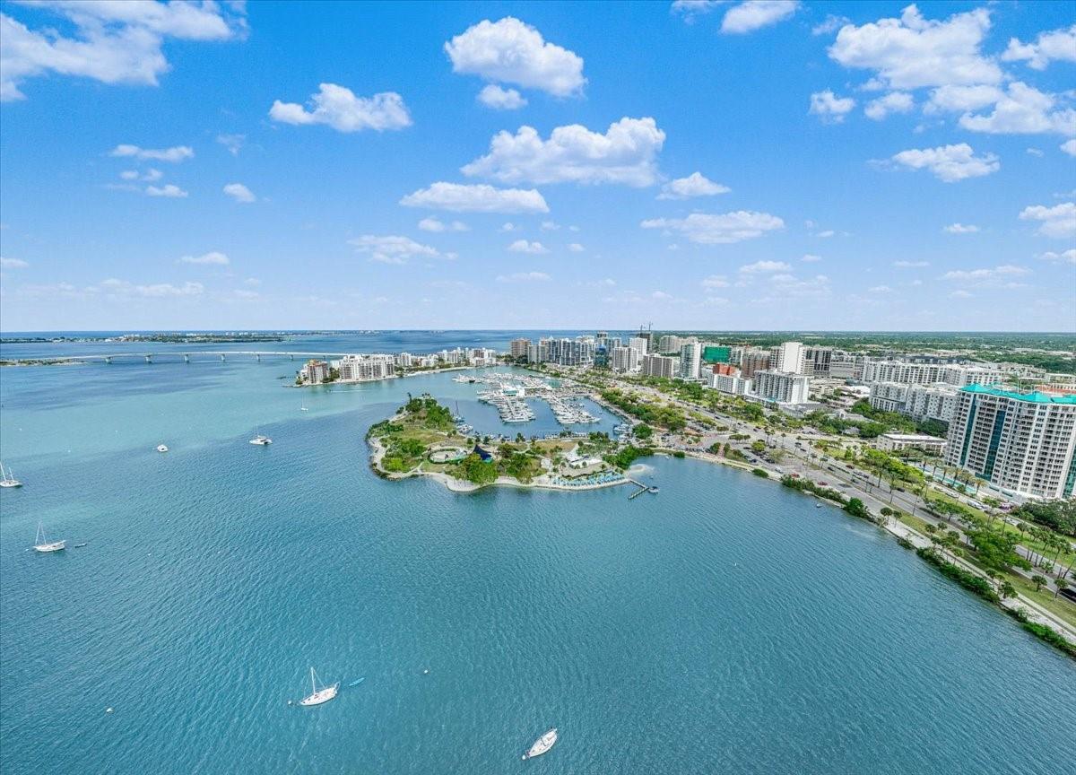 1111 N GULFSTREAM AVE #7C