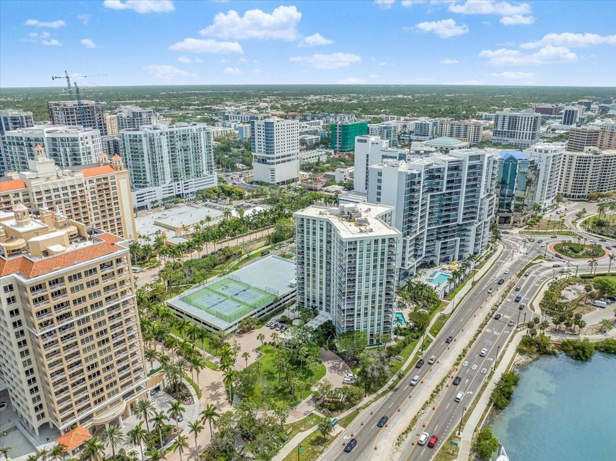 1111 N GULFSTREAM AVE #7C