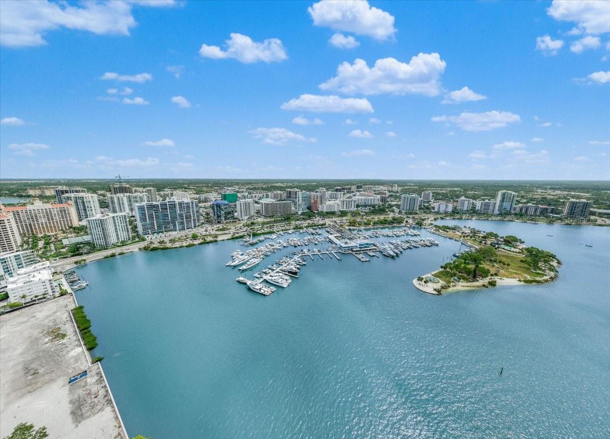 1111 N GULFSTREAM AVE #7C