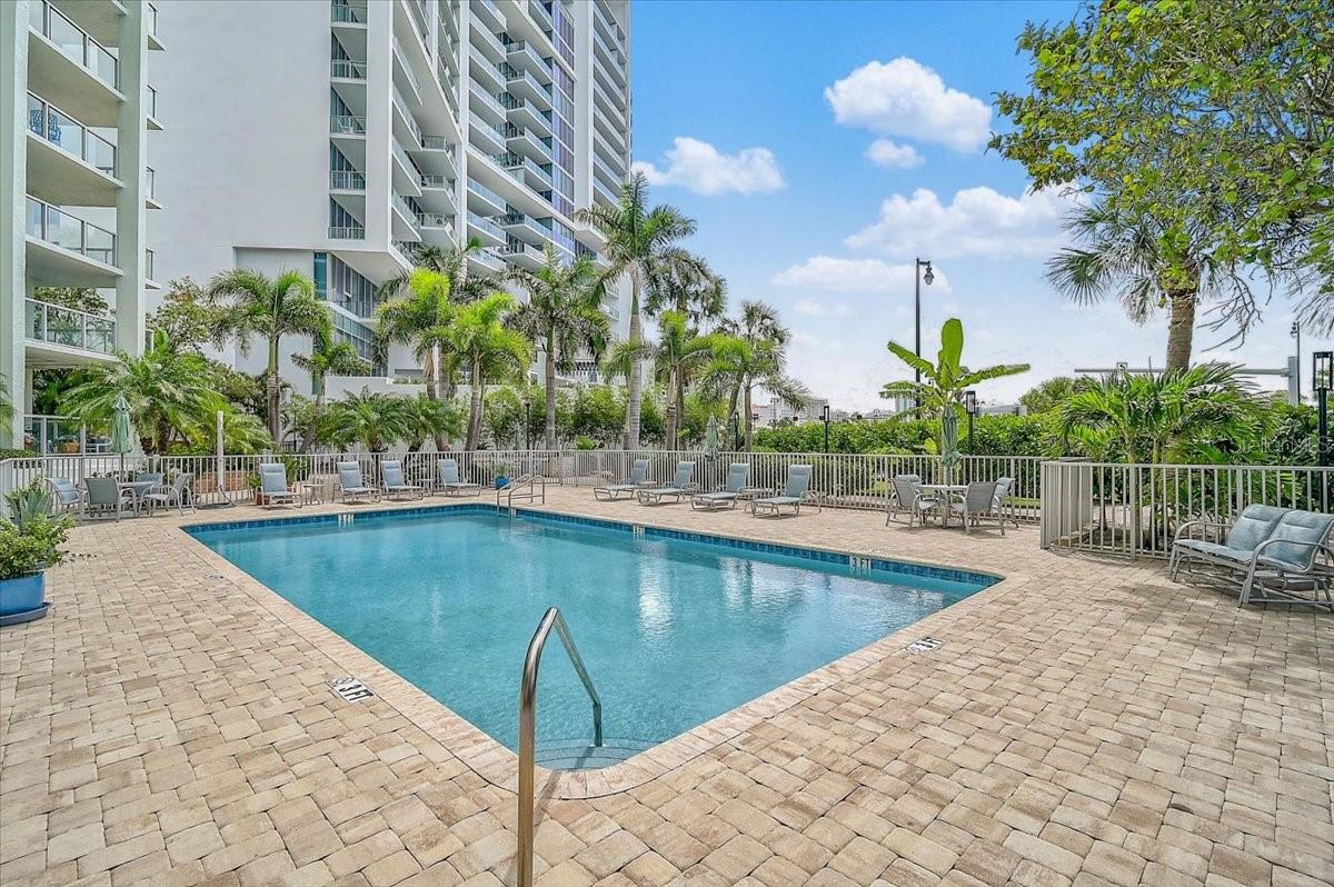 1111 N GULFSTREAM AVE #7C