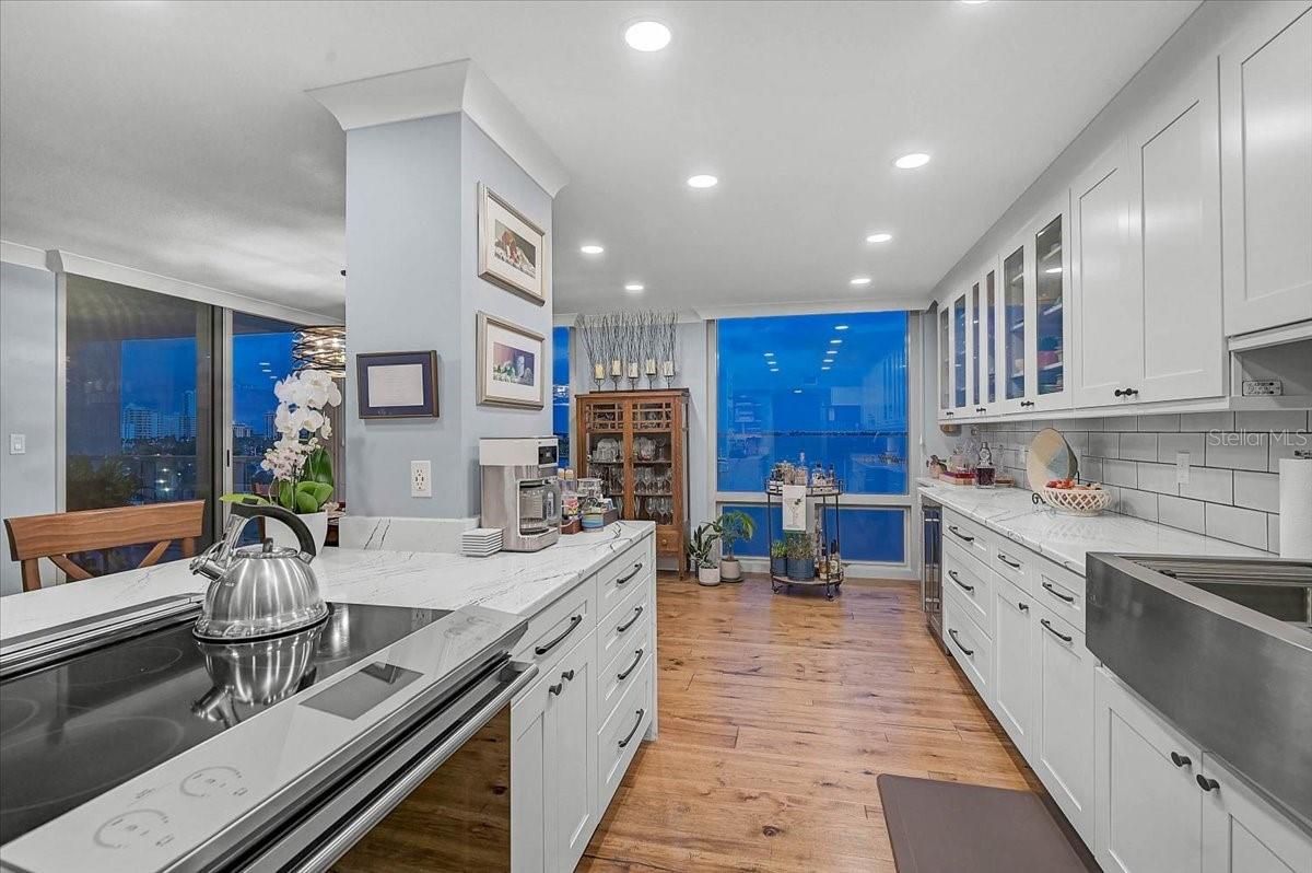 1111 N GULFSTREAM AVE #7C
