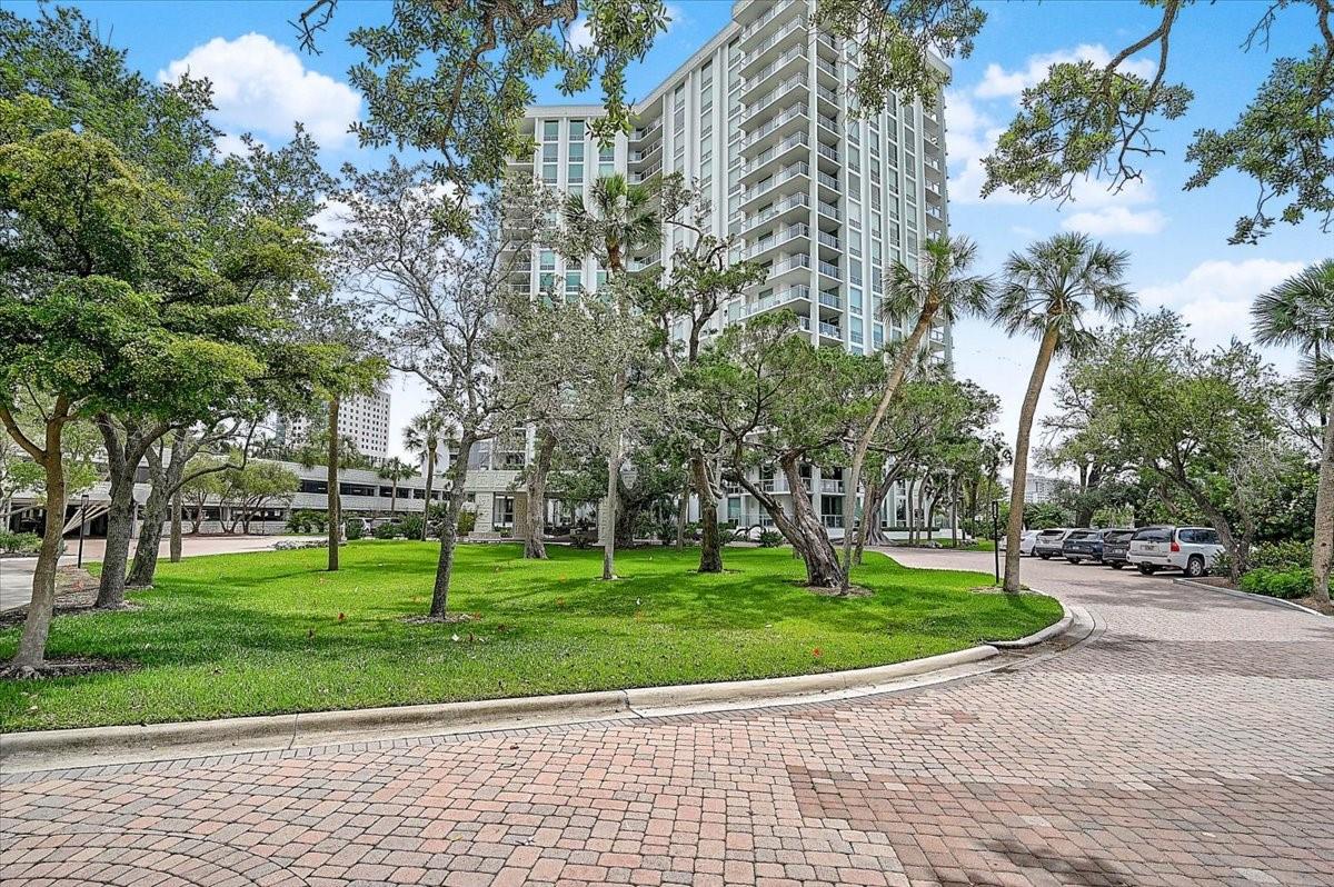 1111 N GULFSTREAM AVE #7C