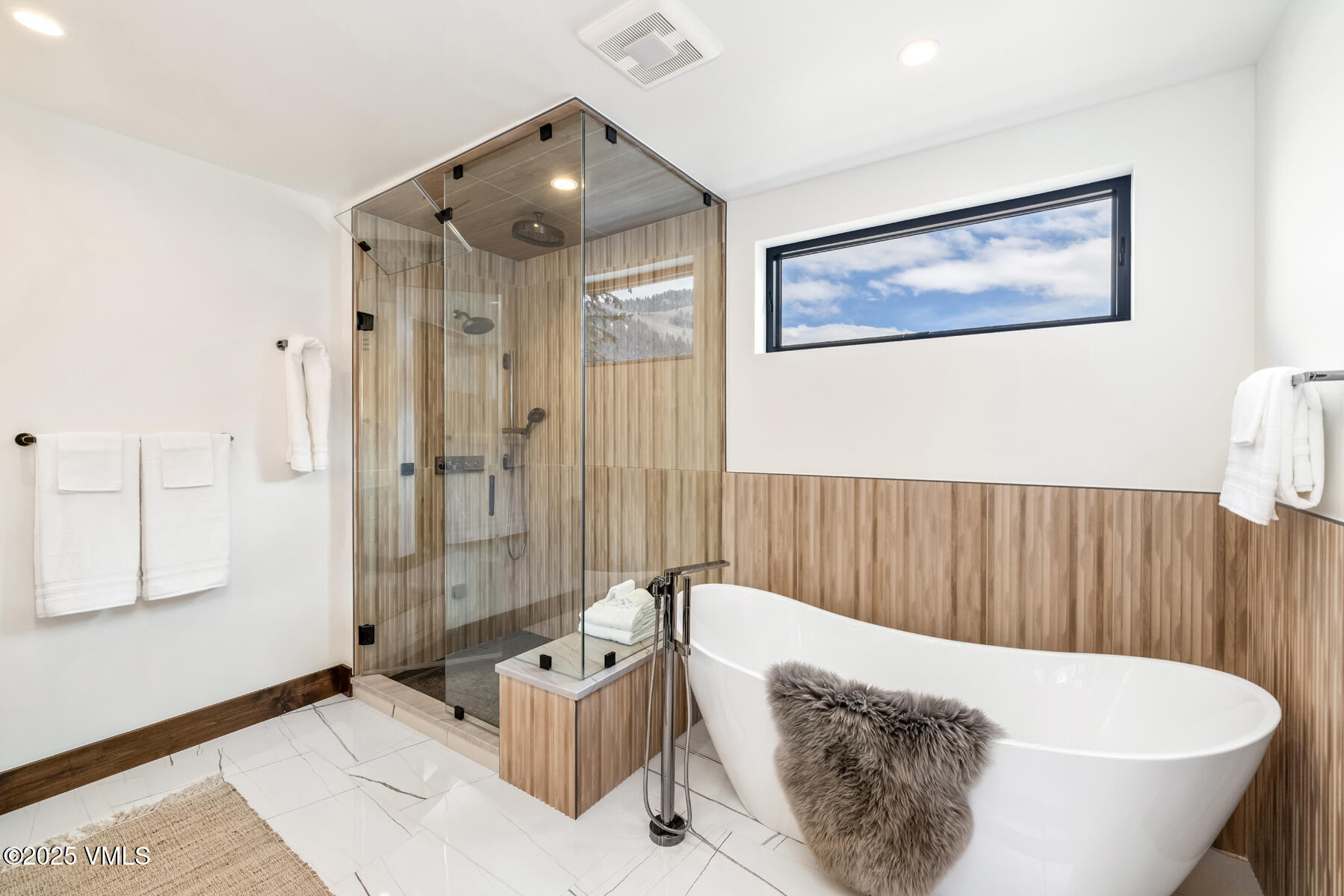 100 Goldfinch Lane, 2A