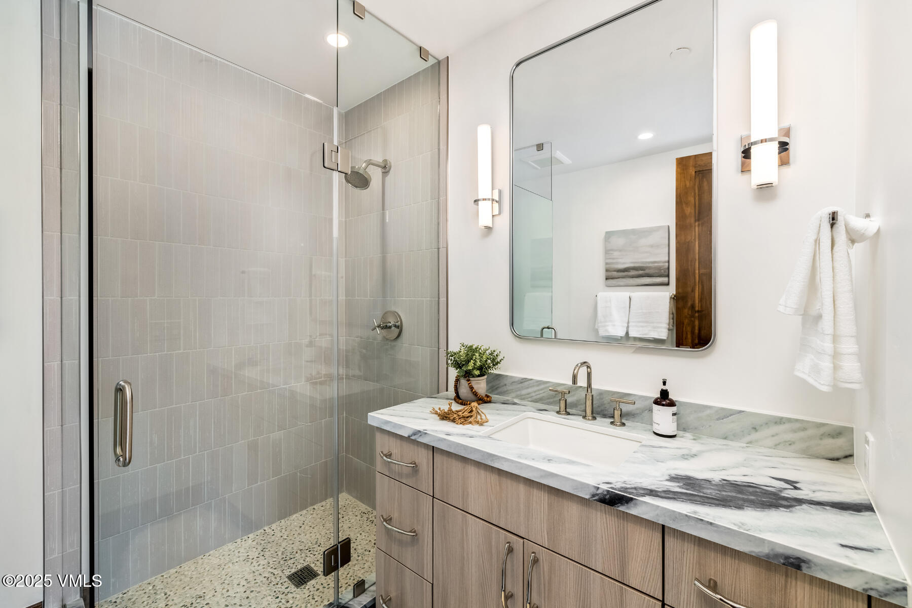 100 Goldfinch Lane, 2A