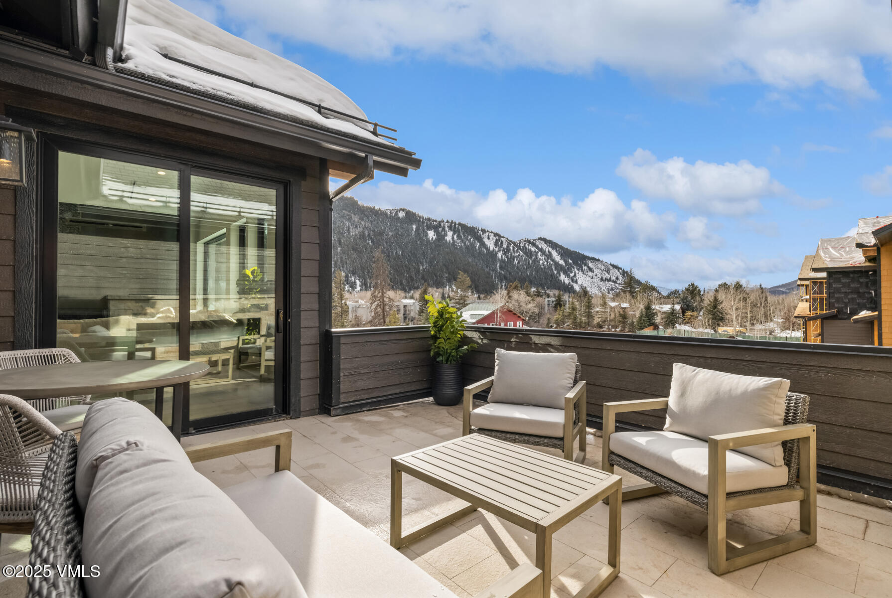 100 Goldfinch Lane, 2A