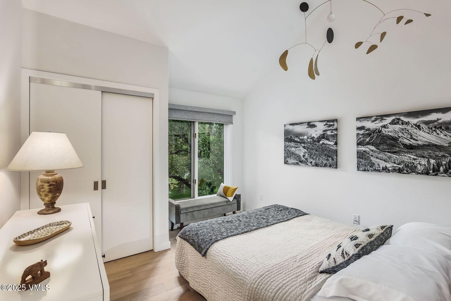 931 Singletree, 4