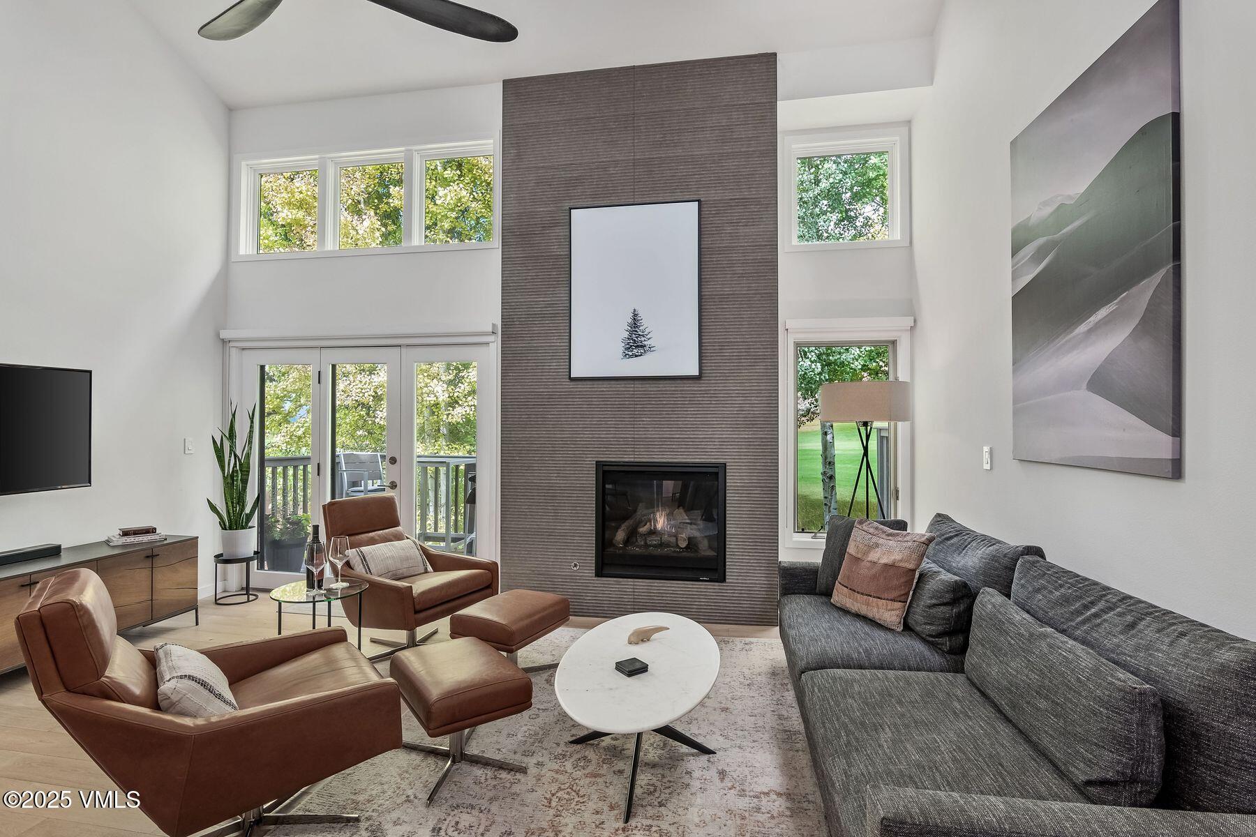 931 Singletree, 4
