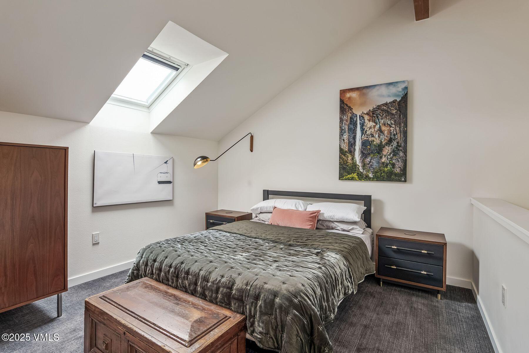 931 Singletree, 4