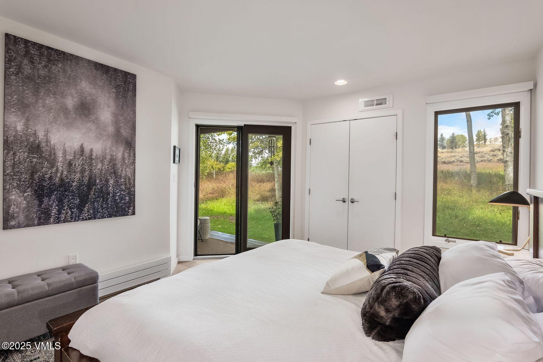 931 Singletree, 4