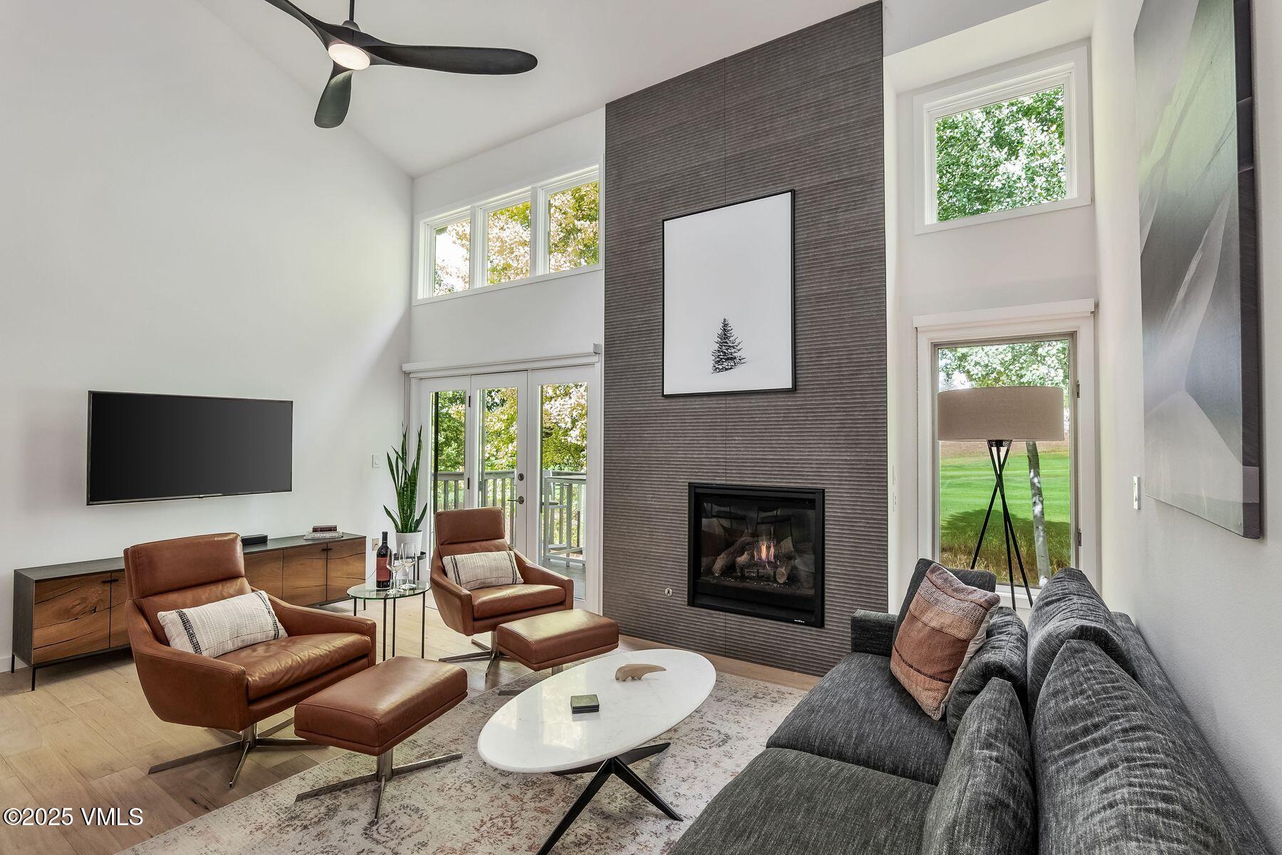 931 Singletree, 4