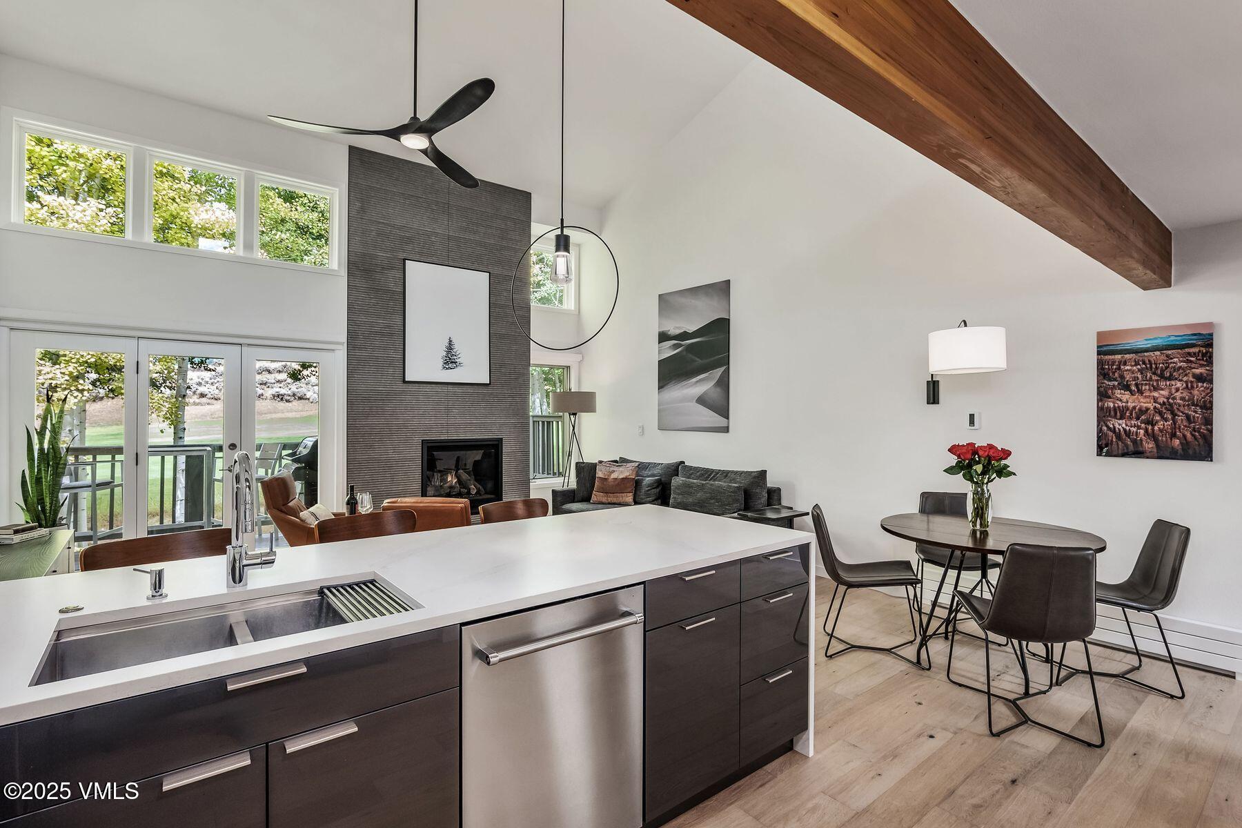 931 Singletree, 4