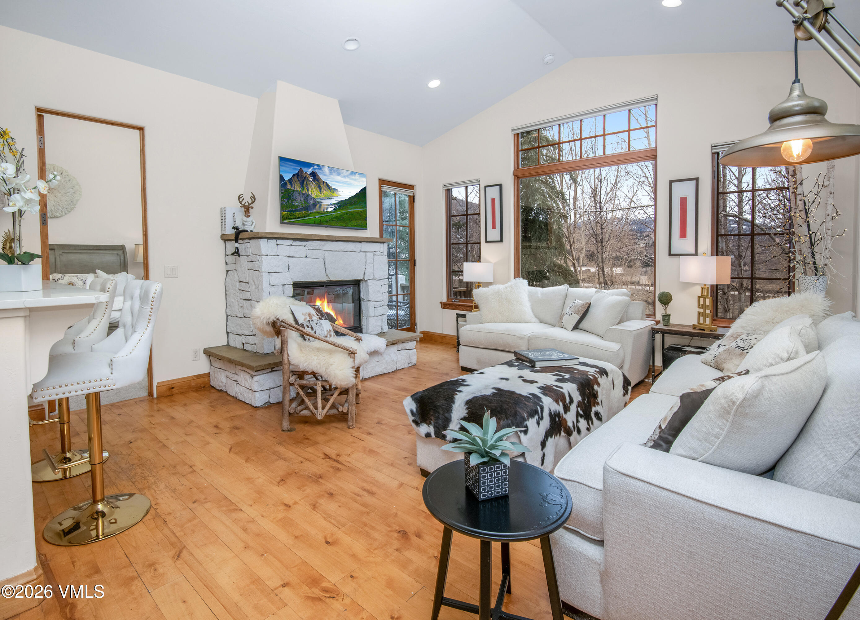 280 Hackamore Road