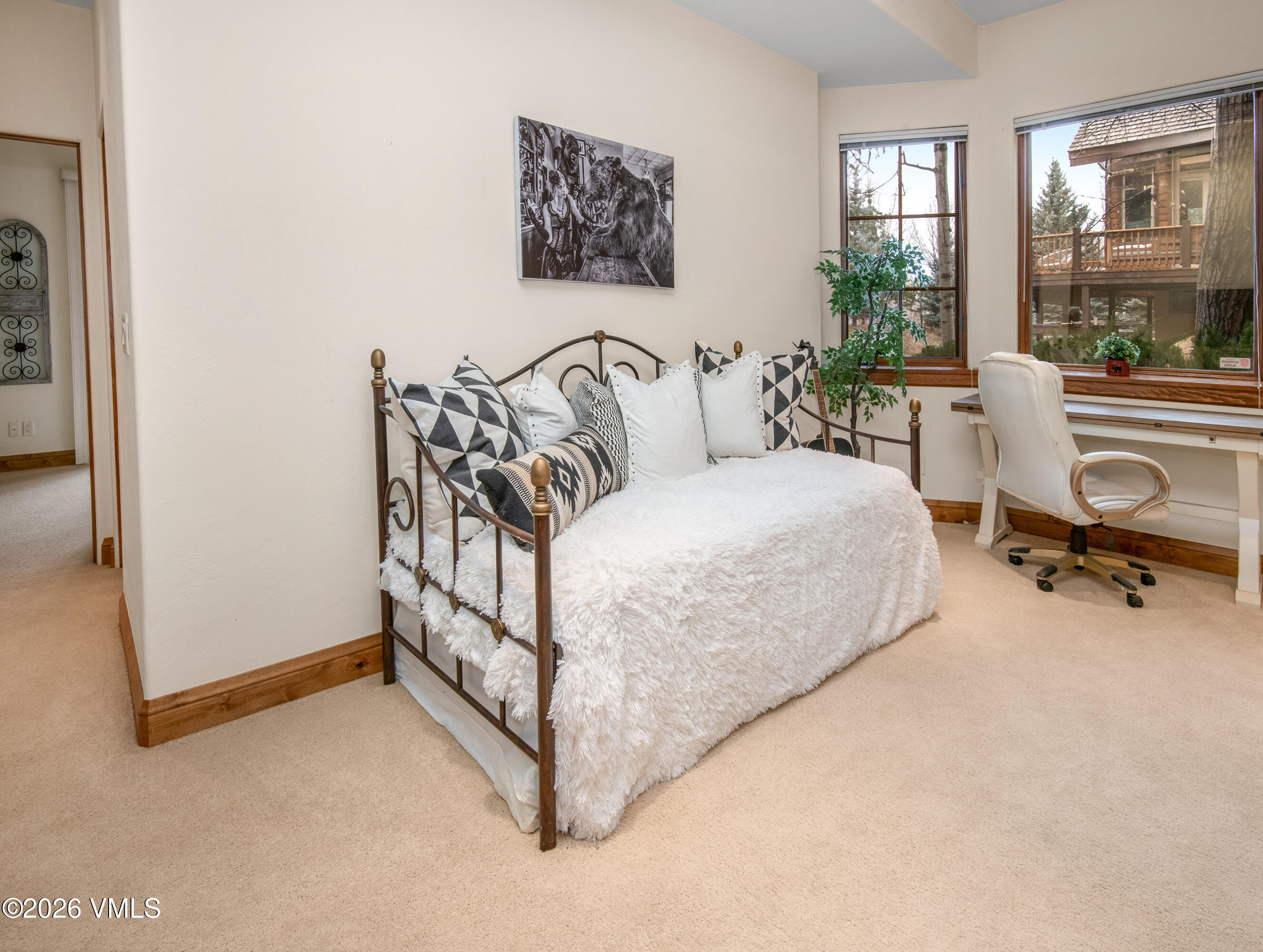 280 Hackamore Road