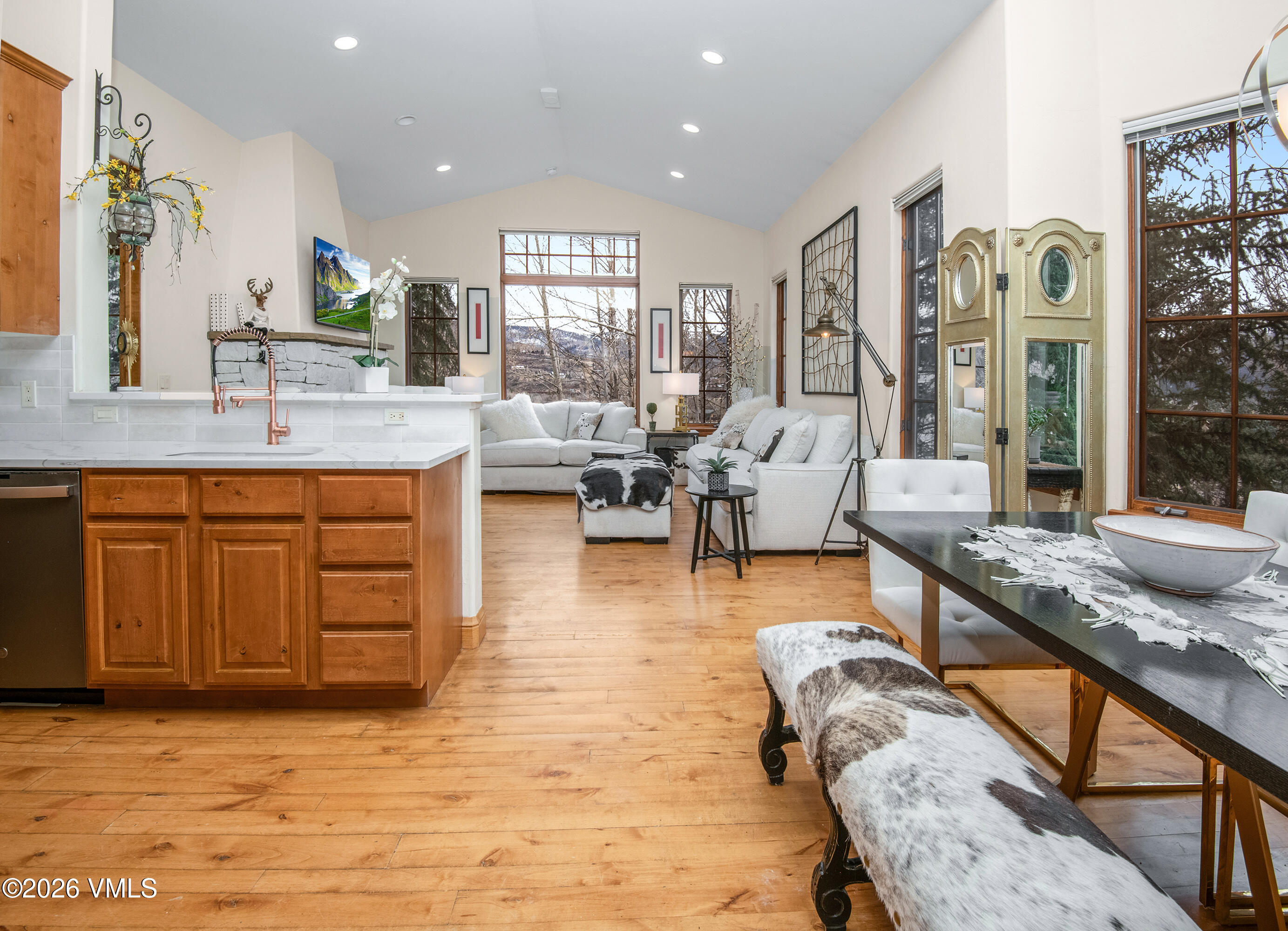 280 Hackamore Road