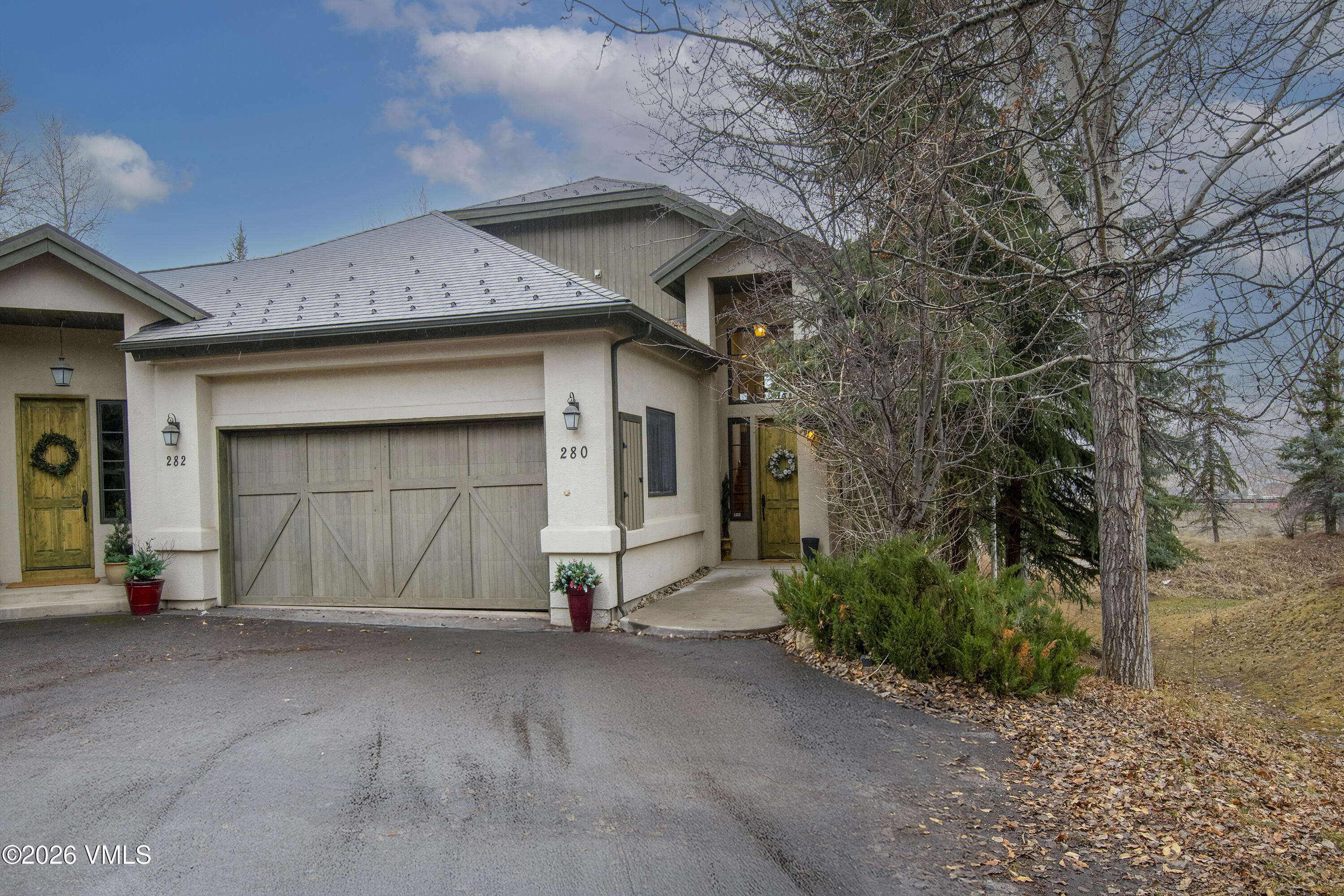 280 Hackamore Road