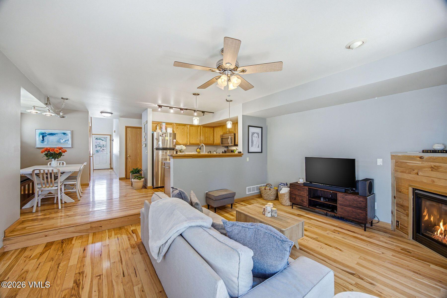 107 Stonegate Circle