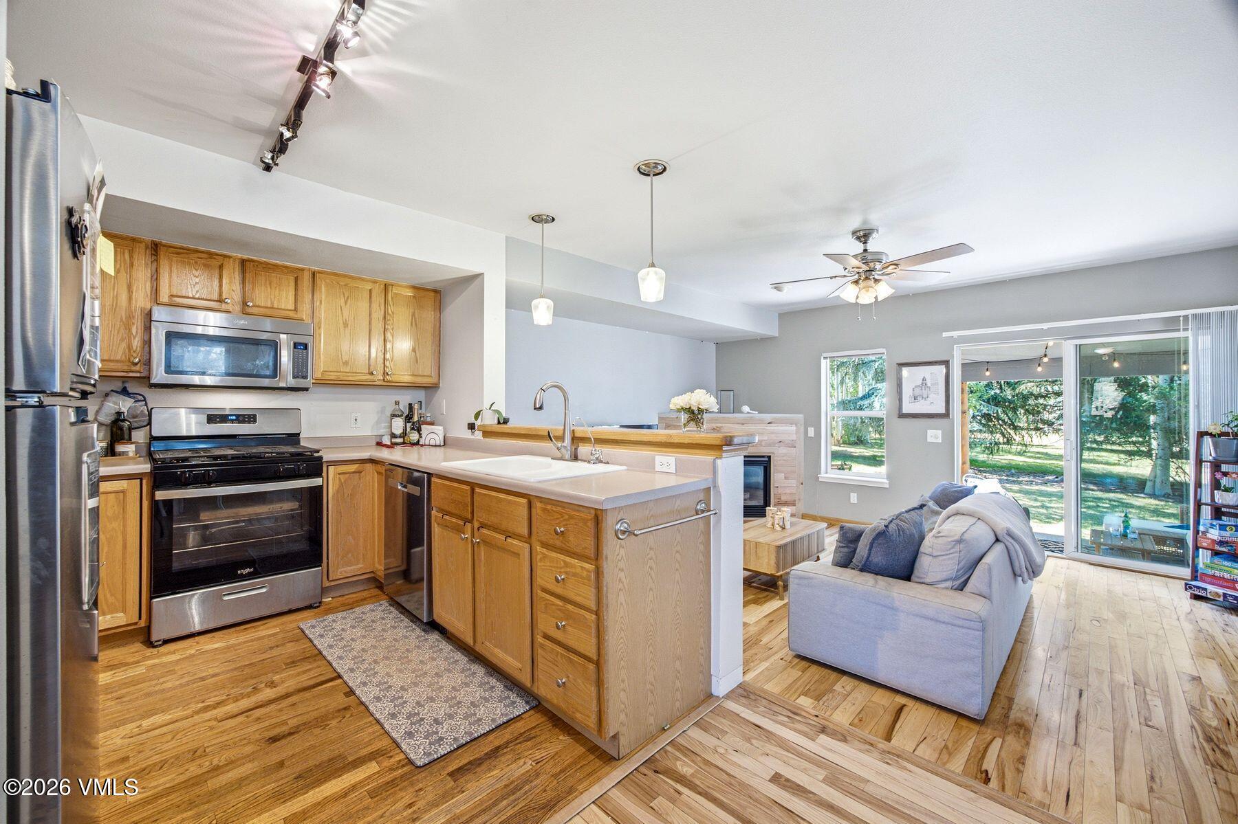 107 Stonegate Circle