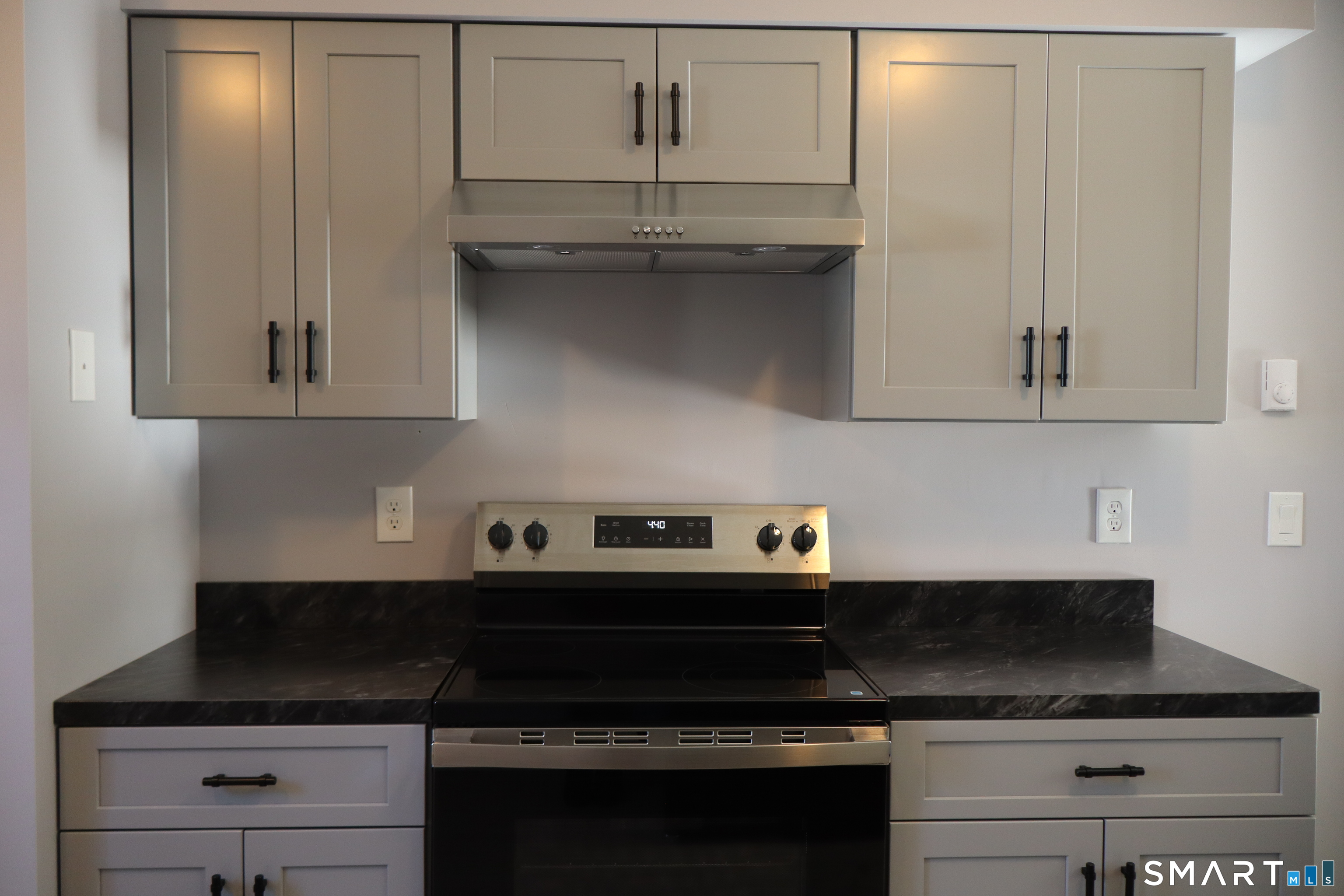 15 Boughton Street Apt #4