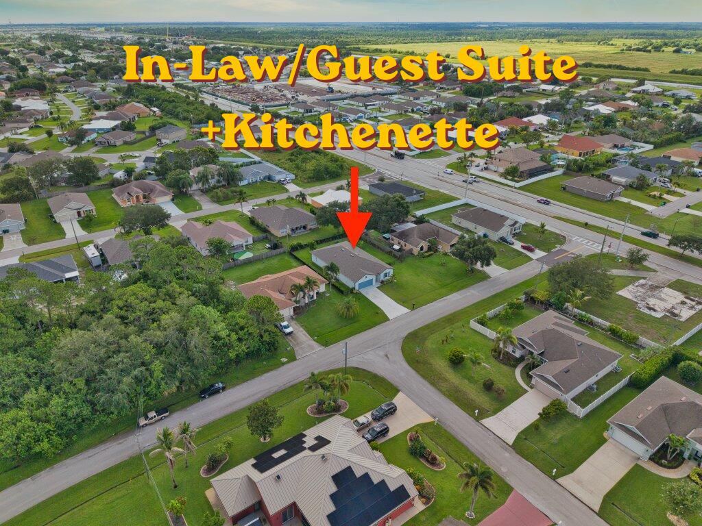 226 SW MILBURN Circle, Port St. Lucie