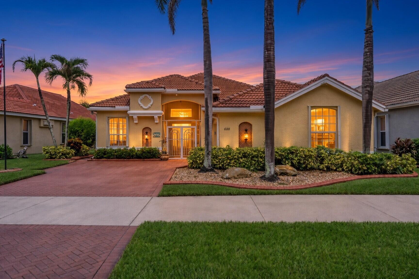 688 SW Lake Charles Circle, Port St. Lucie