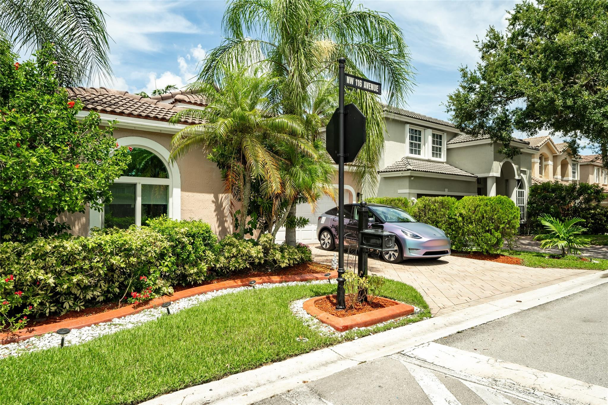 1104 NW 116th Ave
