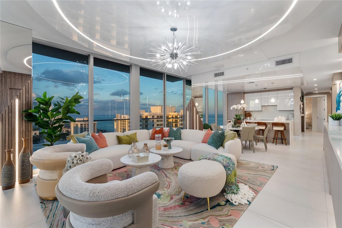 151 N Seabreeze Blvd. 1403