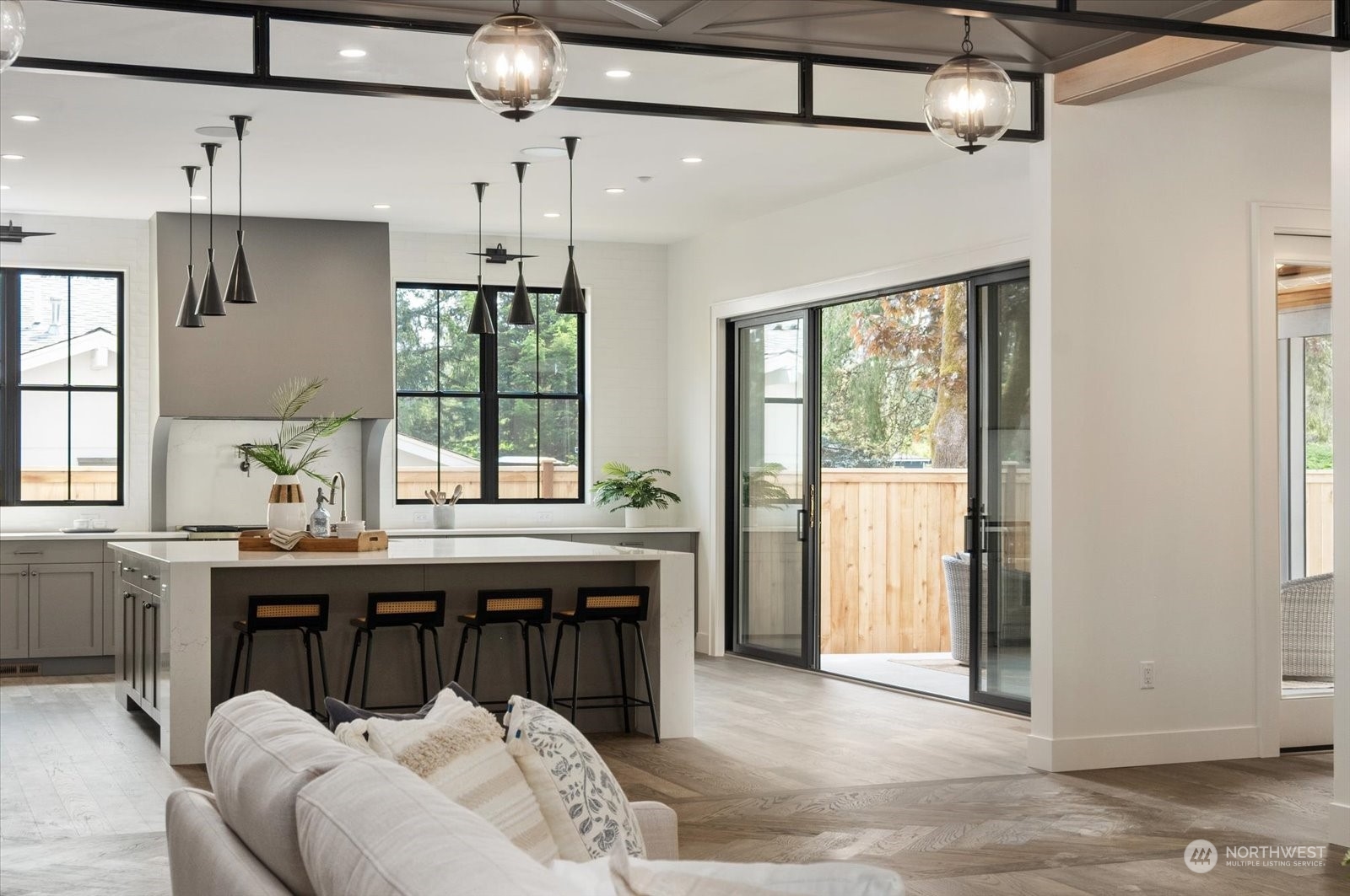 3180 127th Avenue NE