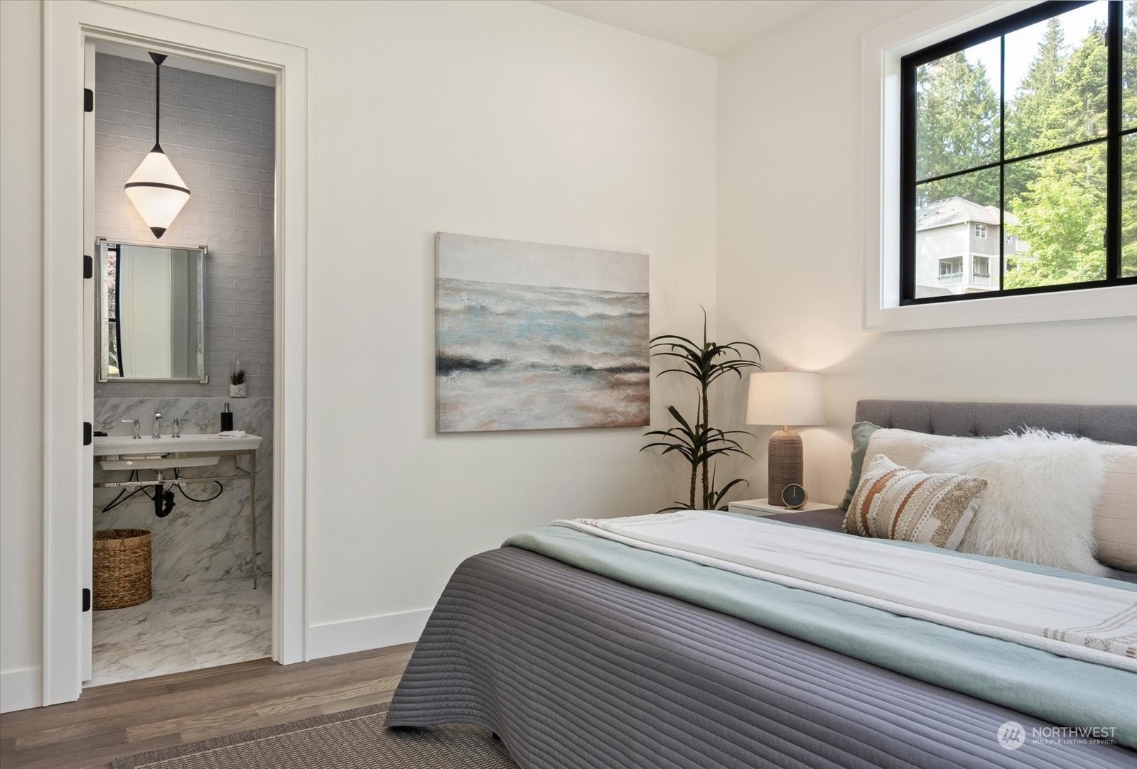 3180 127th Avenue NE