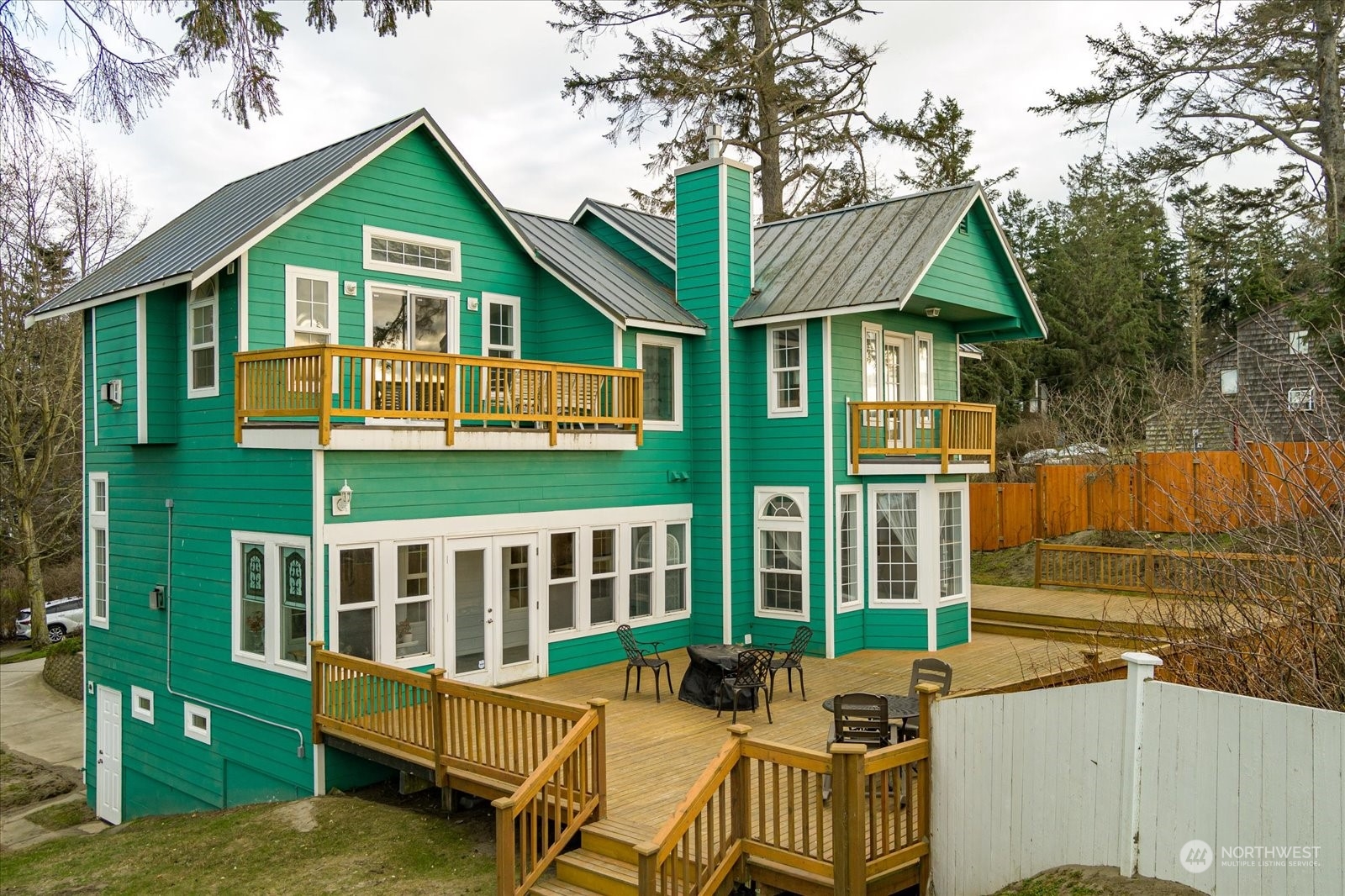 2313 W Beach Road