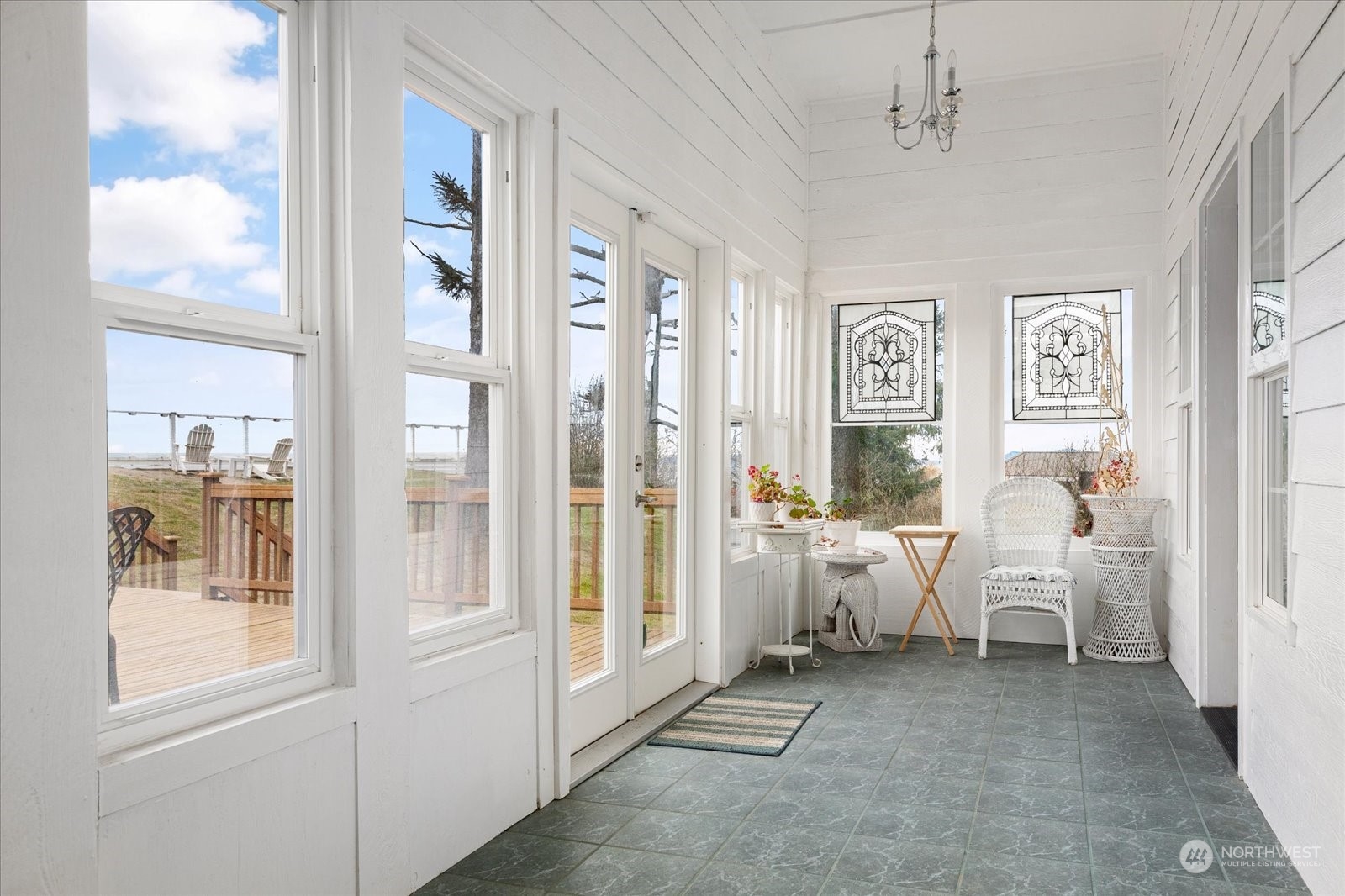 2313 W Beach Road