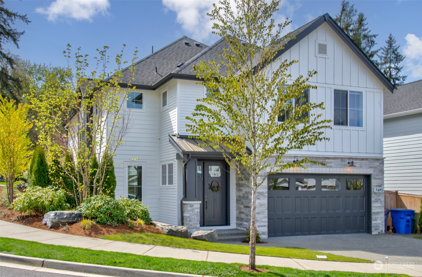 7695 NE 165th Place