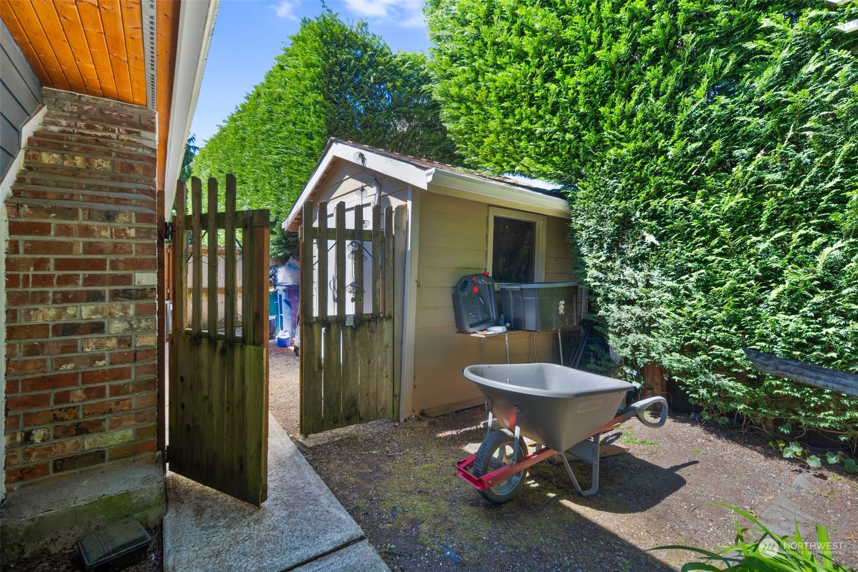 7818 NE 130th AVE NE
