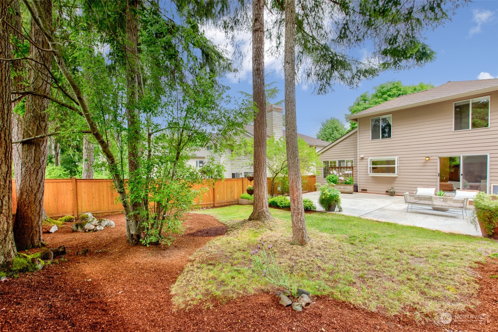 3545 252nd PL SE