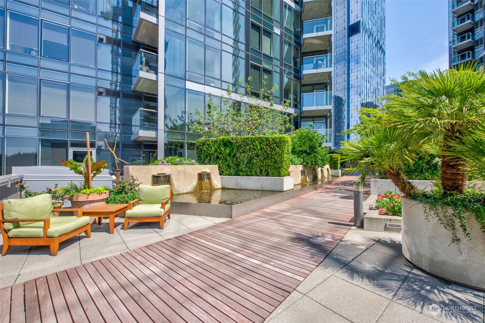 10700 NE 4th St Unit: 912